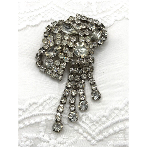 Vintage Rhinestone Brooch Clear (some Smokey) Dangles J1-3013 - Picture 5 of 12